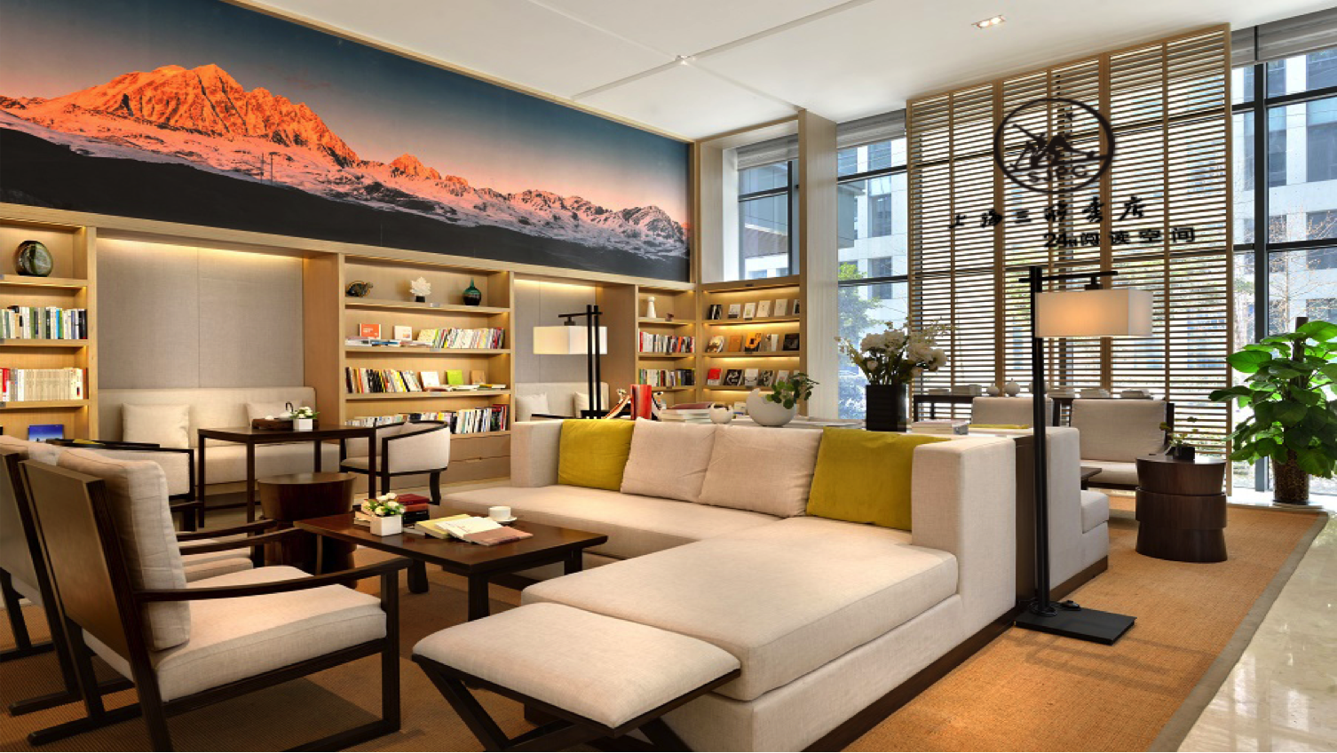 ĽIgIȺAtourHotelôھƵֹ꣬Ƶ